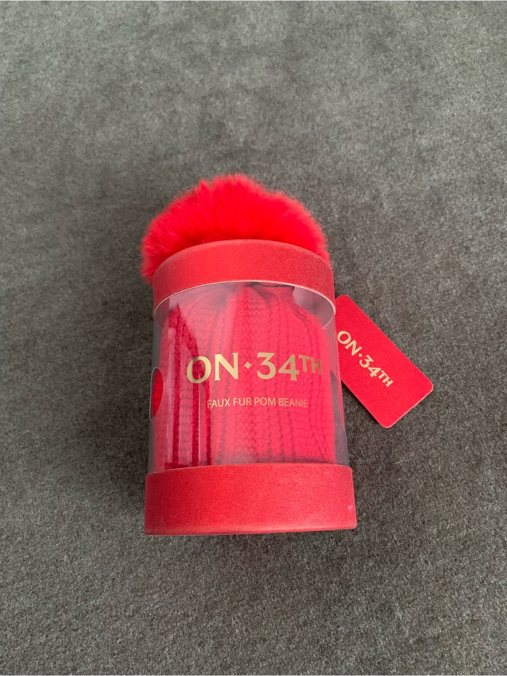 On 34th Women's Red Faux Fur Pom Beanie Ribbed Knit Gift Box MSRP $48